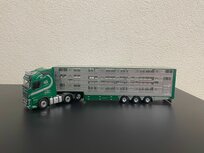 UITVERKOCHT! - Volvo FH04 Globetrotter 6x2 met veetrailer (europees)
