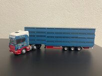 Mactaggert Scania met vee oplegger