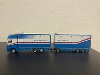 van Rooyen Volvo FH4 Glob xl 6x2 tag axle Livestock combi