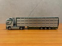 UITVERKOCHT! - Keus en Mollink Volvo FH4 GLOB. XL 4x2 Livestock trailer 3 Axle
