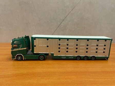 SCANIA R 580 V8 4X2 MET LIVESTOCK TRAILER 3 AXLE J.A. DE HAAN