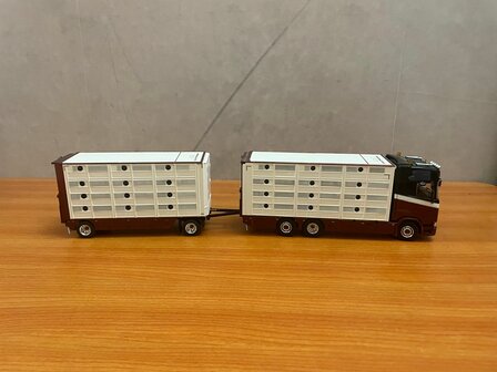 Scania S-serie Highline Livestock trailer Evers &amp; Posthouwer