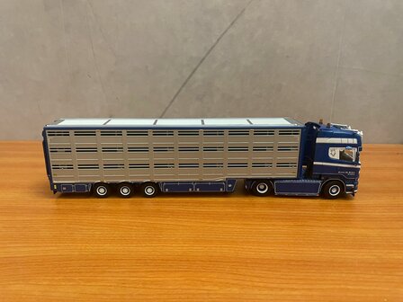 UITVERKOCHT! - Scania Streamline Topline 4x2 Livestock trailer 3 axcle Peeters - De Bakker