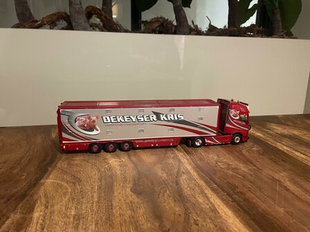 Volvo FH4 Glob. XL 4x2 + Live Stock Trailer - 3 axle