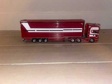 D. McGeough Scania