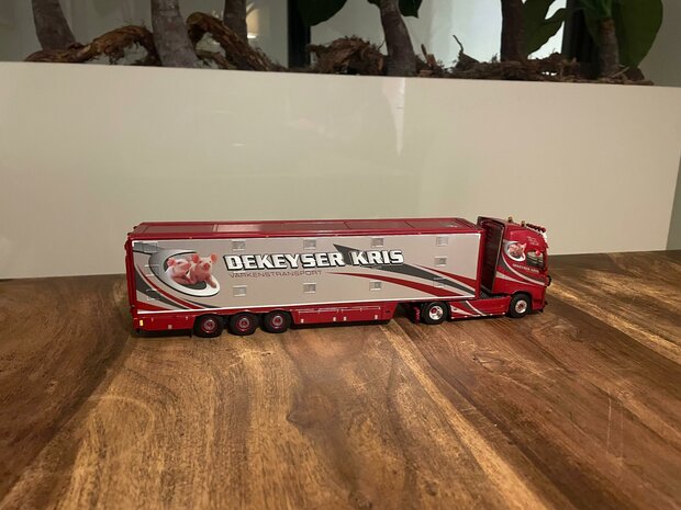 Volvo FH4 Glob. XL 4x2 + Live Stock Trailer - 3 axle